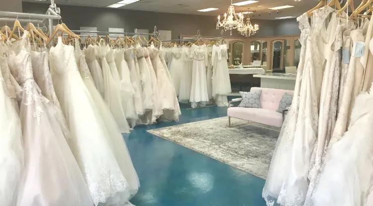 Photo of the showroom with the bridal gowns - Desktop Image